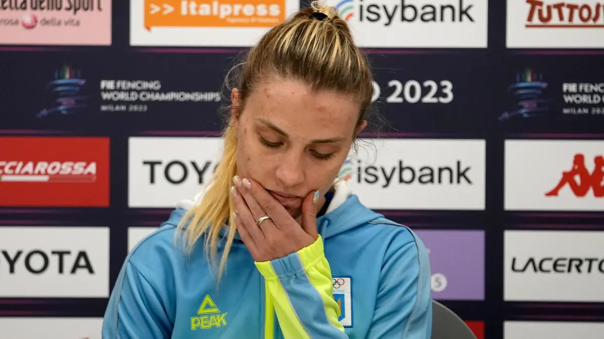 418503040