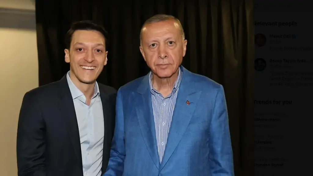 Oezil-und-Erdogan