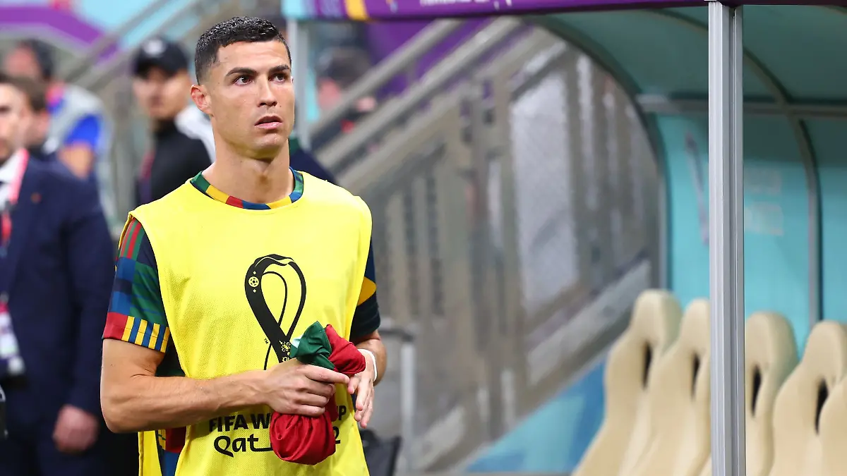 Ein-seltenes-Bild-Cristiano-Ronaldo-als-Bankdruecker