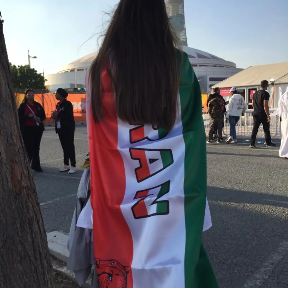 Irans-Fans-nutzen-die-WM-fuer-den-Protest-Und-muessen-sich-sorgen