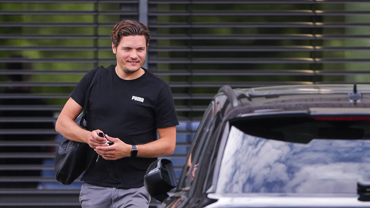 imago1011920930h