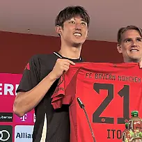 Als-Japaner-beim-FC-Bayern-unter-Vertrag-Hiroki-Ito