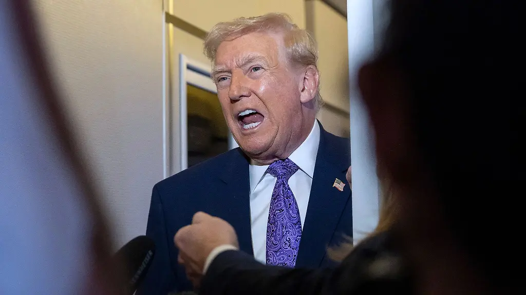 Trump-gibt-sich-mit-Blick-auf-ein-Abkommen-fuer-ein-Kriegsende-optimistisch
