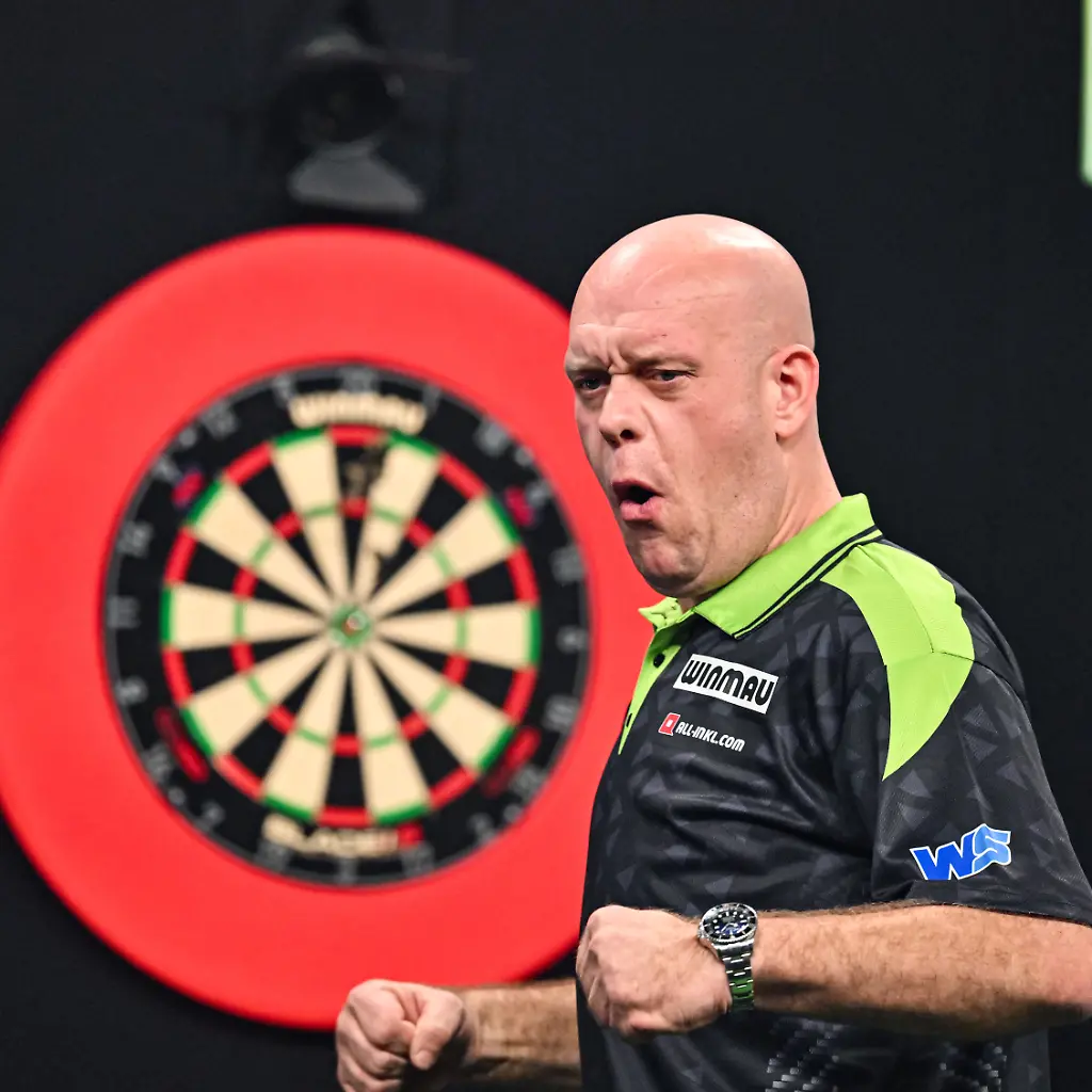 13th-November-2025-WV-Active-Aldersley-Wolverhampton-Midlands-England-2025-PDC-Mr-Vegas-Grand-Slam-of-Darts-Michael-van-Gerwen-celebrates-winning-a-leg-in-his-second-round-match-against-Danny-Noppert-after-hitting-a-170-quot-big-fish-quot-checkout