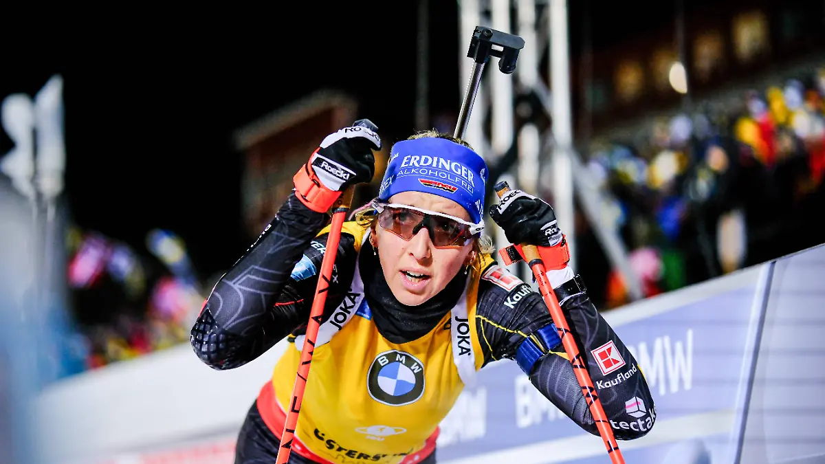 Women-15km-Individual-Competition-BMW-IBU-Biathlon-World-Cup-Oestersund-Sweden-02-12