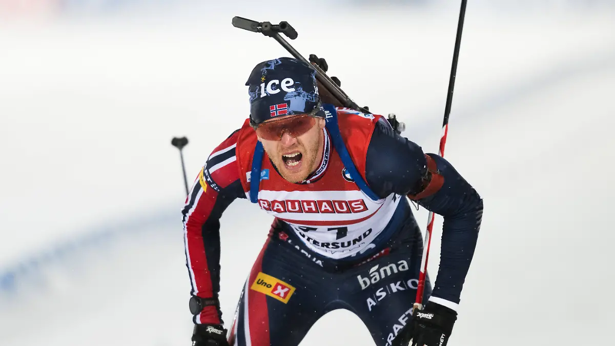251206-Sivert-Guttorm-Bakken-of-Norway-competes-in-men-s-10-km-sprint-during-the-IBU-World-Cup-on-December-6-2025-in-Oestersund