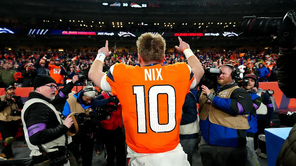 Jan-17-2026-Denver-CO-USA-Denver-Broncos-quarterback-Bo-Nix-10-celebrates-after-winning-an-AFC-Divisional-Round-playoff-game-against-the-Buffalo-Bills-at-Empower-Field-at-Mile-High