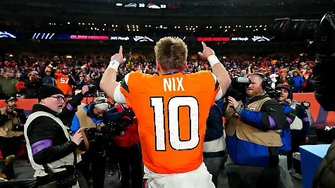Jan-17-2026-Denver-CO-USA-Denver-Broncos-quarterback-Bo-Nix-10-celebrates-after-winning-an-AFC-Divisional-Round-playoff-game-against-the-Buffalo-Bills-at-Empower-Field-at-Mile-High