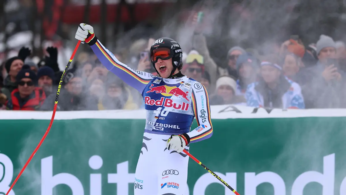 Kitzbuehel-Austria-24-Jan-26-Alpiner-Skisport-FIS-World-Cup-Hahnenkamm-Race-Abfahrt-Maenner-Das-Bild-zeigt-VOGT-Luis-GER-Rossignol
