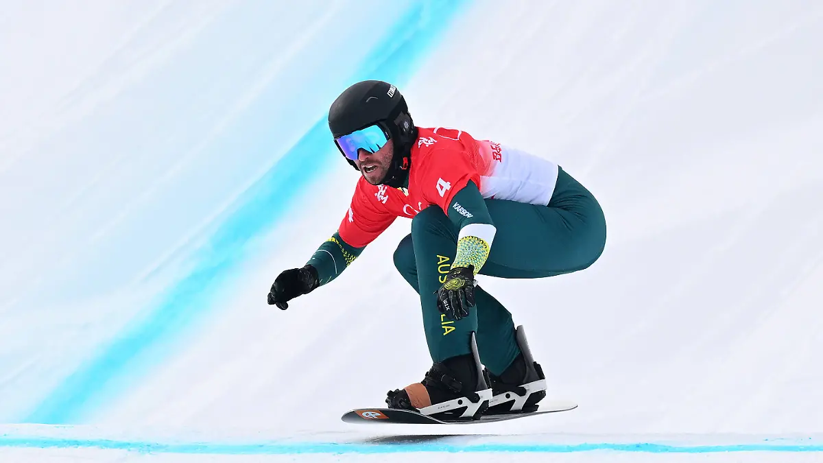 BEIJING-WINTER-OLYMPICS-2022-Cam-Bolton-of-Australia-competes-during-the-seeding-round-of-the-Mens-Snowboard-Cross-event-at-the-Genting-Snow-Park-during-the-2022-Beijing-Winter-Olympic-Games-Olympische-Spiele-Olympia-OS-in-Beijing-China-Thursday-February-10-2022