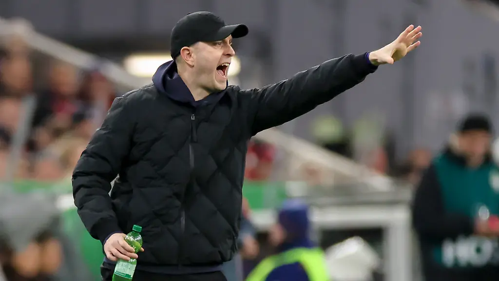 Trainer-Ole-Werner-RB-Leipzig-gestikuliert-DFB-Pokal-FC-Bayern-Muenchen-v-RB-Leipzig-Allianz-Arena-am-11-February-2026-in-Muenchen-Deutschland-Foto-von-Marco-Steinbrenner-DeFodi-Images-Trainer-Ole-Werner-RB-Leipzig-gestures-DFB-Pokal-FC-Bayern-Muenchen-v-RB-Leipzig-Allianz-Arena-February-11-2026-in-Muenchen-Germany-Photo-by-Marco-Steinbrenner-DeFodi-Images-DFB-DFL-REGULATIONS-PROHIBIT-ANY-USE-OF-PHOTOGRAPHS-AS-IMAGE-SEQUENCES-AND-OR-QUASI-VIDEO