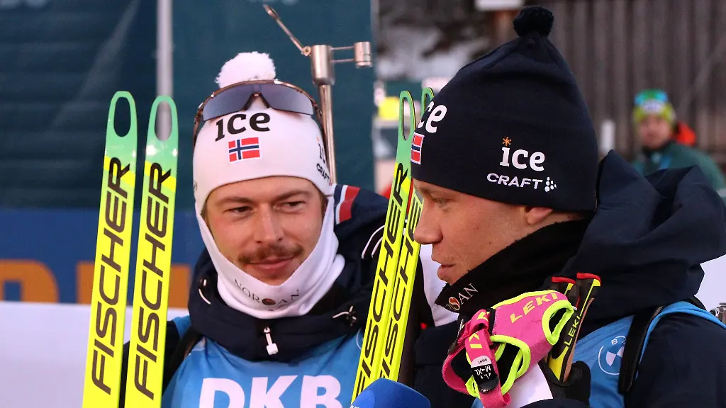 RUHPOLDING-GERMANY-JANUARY-15-Interview-with-LAEGREID-Sturla-Holm-NOR-1-2-left-ULDAL-Martin-NOR-1-3-at-the-Men-s-4x7-5-km-Relay-at-the-BMW-IBU-World-Cup-Biathlon-Ruhpolding-on-January-15-2026-in-Ruhpolding-Germany