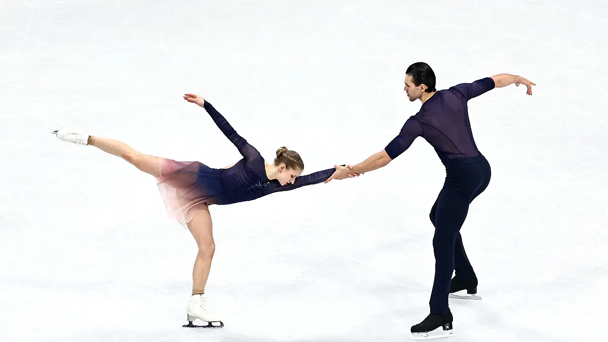 Milano-Cortina-2026-Olympics-Figure-Skating-Pair-Skating-Free-Skating-Milano-Ice-Skating-Arena-Milan-Italy-February-16-2026