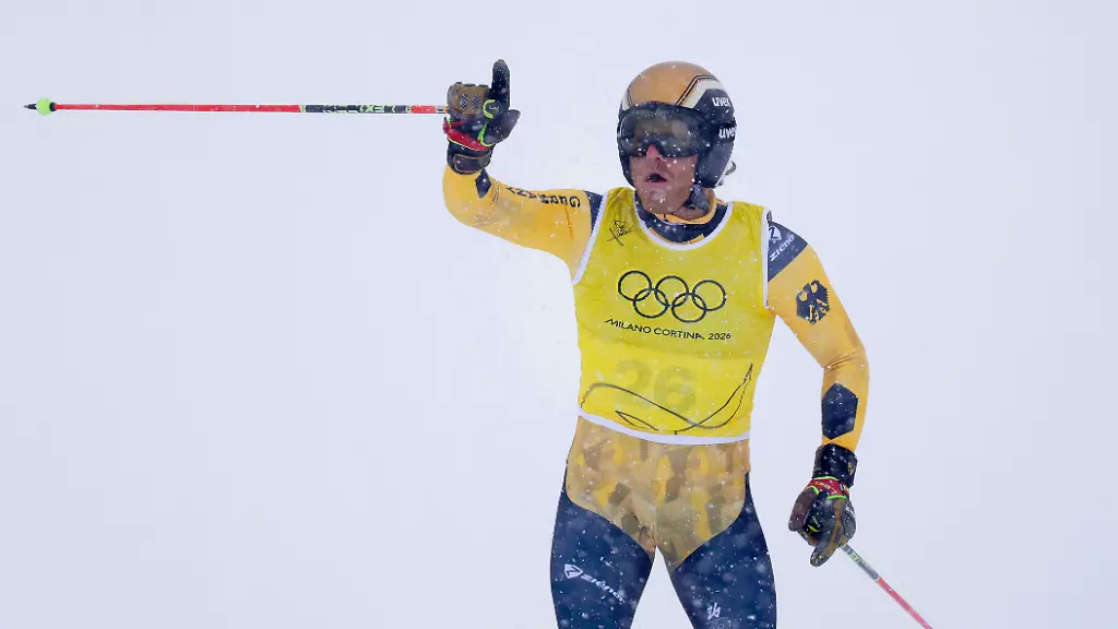 Olympia-Olympische-Winterspiele-Mailand-Cortina-2026-Ski-Freestyle-Ski-Cross-Maenner-Halbfinale-Tim-Hronek-Deutschland-reagiert-im-Ziel