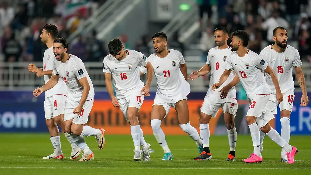 Die-iranische-Nationalmannschaft-ist-fuer-die-WM-im-Sommer-in-den-USA-Kanada-und-Mexiko-qualifiziert
