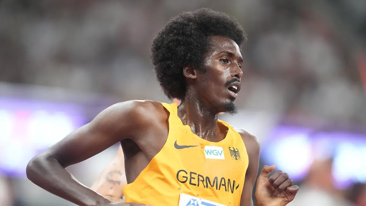 ARCHIV-19-09-2025-Japan-Tokio-Leichtathletik-Weltmeisterschaft-Mohamed-Abdilaahi-aus-Deutschland-im-5000m-Halbfinale-zu-dpa-Abdilaahi-knackt-Uralt-Rekord-von-Baumann-ueber-10
