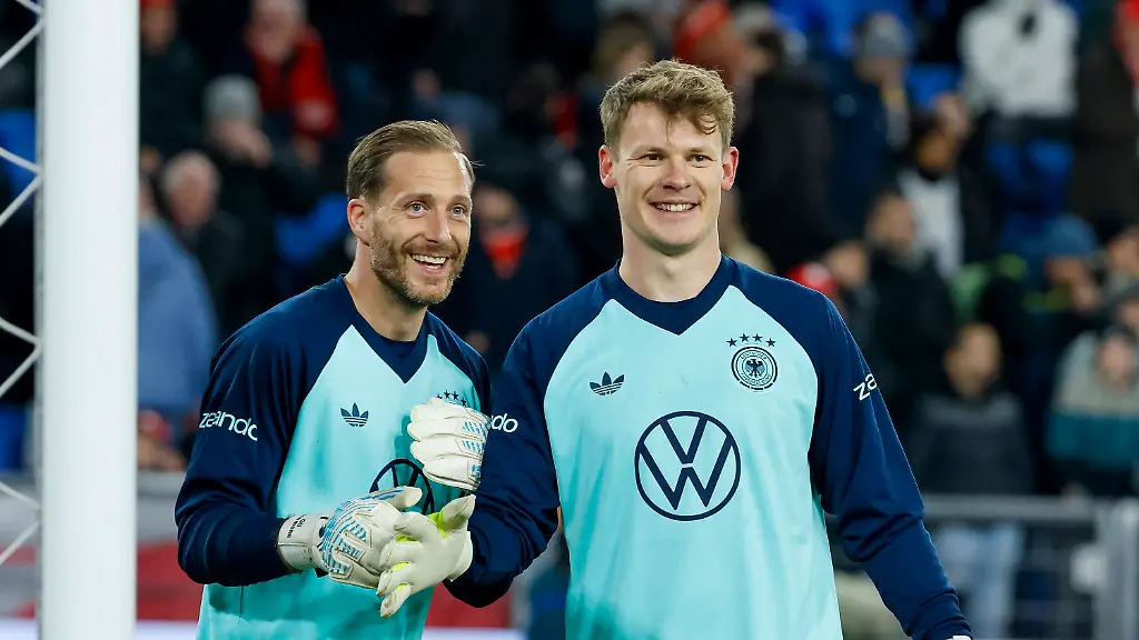 Oliver-Baumann-Deutschland-01-und-Alexander-Nuebel-Deutschland-12-Mimik-Gesichtsausdruck-Emotion-Schweiz-Fussball-Freundschaftsspiel-Schweiz-vs-Deutschland-27-03