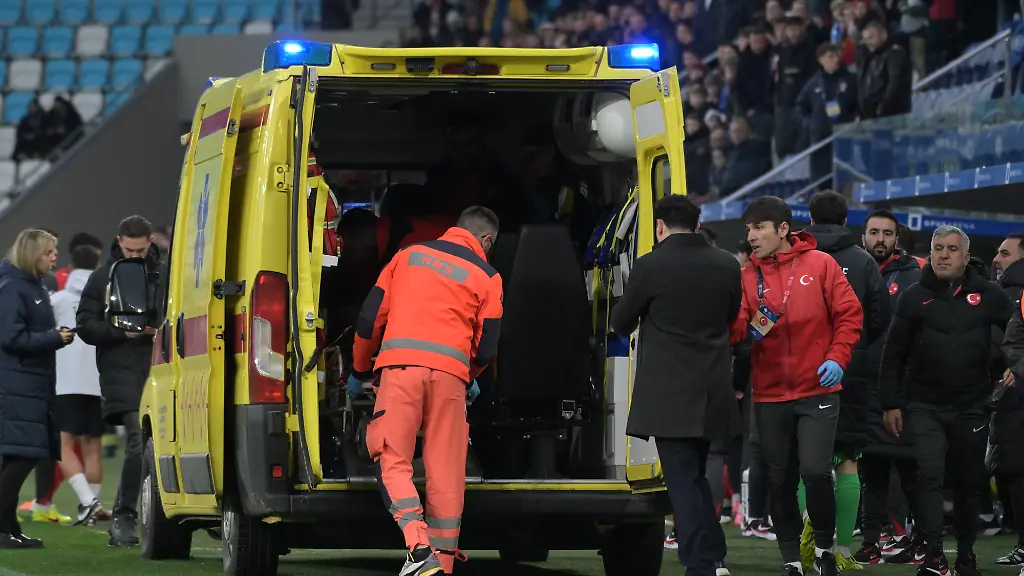 Head-Coach-Egemen-Korkmaz-Turkey-is-taken-to-the-emergency-room-after-a-fall-during-European-Under-21-Championship-2027-Qualifying-Group-H-Matchday-9-2026-football-match-between-Croatia-vs-Turkey-Opus-Arena-Osijek-Croatia-31-03-2026