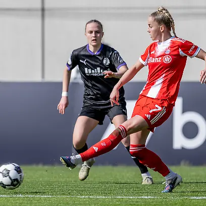 Giulia-Gwinn-FC-Bayern-Muenchen-Frauen-07-dahinter-Paula-Flach-SGS-Essen-05-GER-FC-Bayern-Muenchen-Frauen-vs-SGS-Essen-Fussball-DFB-Pokal-Halbfinale-Saison-2025-2026-06-04-2026-DFL-DFB-REGULATIONS-PROHIBIT-ANY-USE-OF-PHOTOGRAPHS-as-IMAGE-SEQUENCES-and-or-QUASI-VIDEO-GER-FC-Bayern-Muenchen-Frauen-vs-SGS-Essen-Fussball-DFB-Pokal-Halbfinale-Saison-2025-2026-06-04-2026