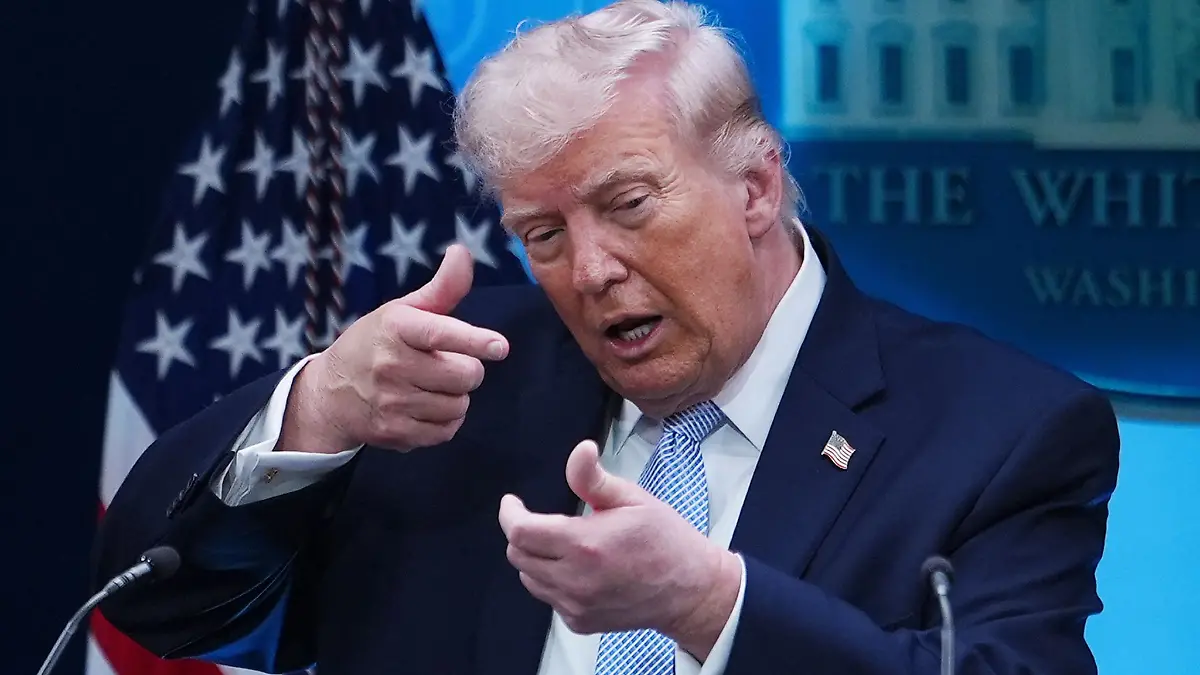 Waehlt-wieder-einmal-drastische-Worte-um-dem-Iran-zu-drohen-US-Praesident-Trump