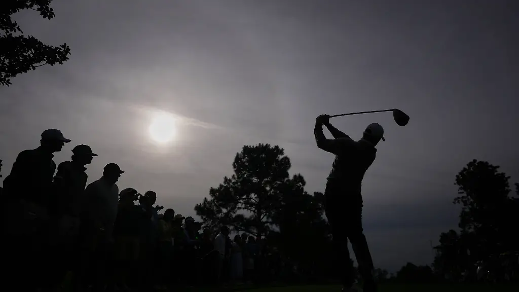 Rory-McIlroy-of-Northern-Ireland-watches-his-tee-shot-on-the-ninth-hole-during-a-practice-round-ahead-of-the-Masters-golf-tournament-at-the-Augusta-National-Golf-Club-Tuesday-April-7-2026-in-Augusta-Ga