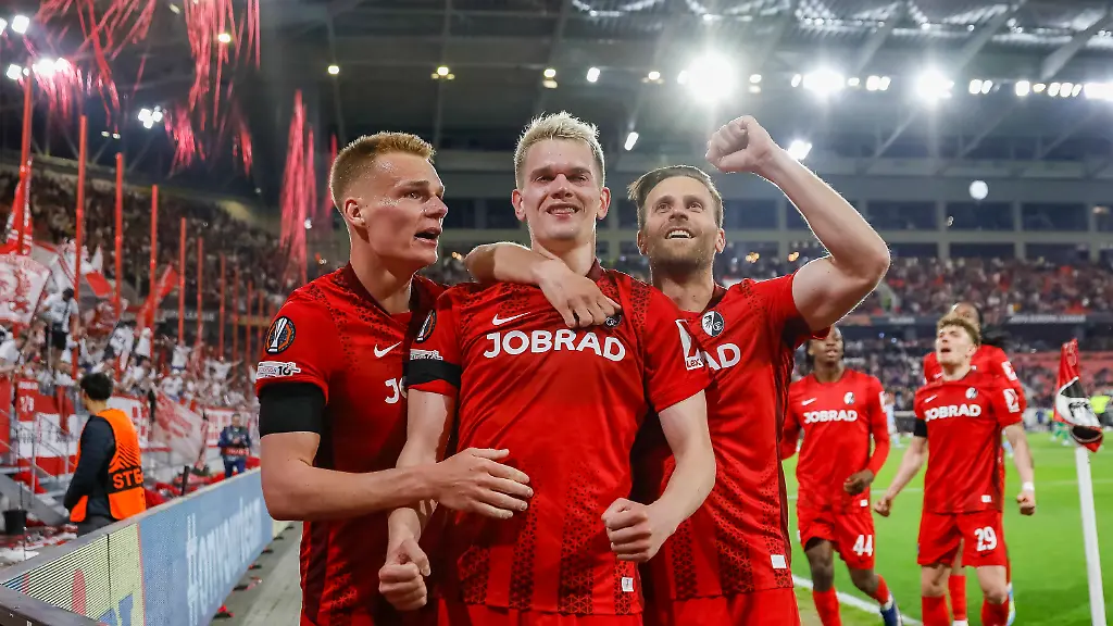 Torjubel-SC-Freiburg-beim-3-0-durch-Matthias-Ginter-SC-Freiburg-28-Deutschland-Fussball-UEFA-Europa-League-Viertelfinale-2025-2026-SC-Freiburg-vs-Celta-Vigo-09-04