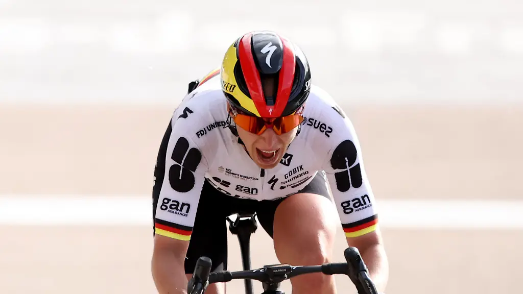 Cycling-Paris-Roubaix-Femmes-Paris-France-April-12-2026-FDJ-United-SUEZ-s-Franziska-Koch-celebrates-after-crossing-the-finish-line-to-win-the-2026-Paris-Roubaix-Femmes-REUTERS-Christian-Hartmann