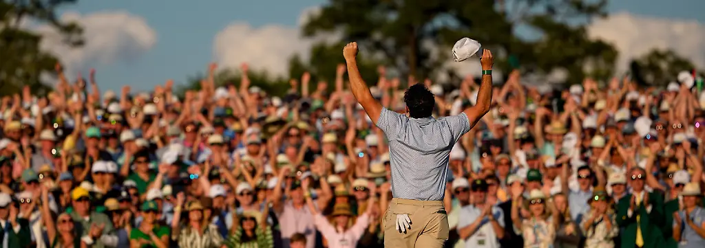 Rory-McIlroy-of-Northern-Ireland-celebrates-after-winning-the-Masters-golf-tournament-at-the-Augusta-National-Golf-Club-Sunday-April-12-2026-in-Augusta-Ga