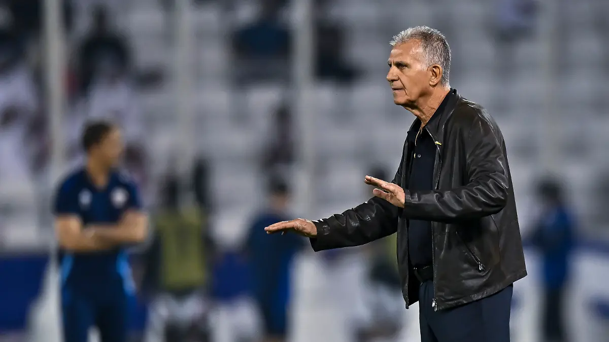 251009-DOHA-Oct-9-2025-Xinhua-Carlos-Queiroz-head-coach-of-Oman-reacts-during-the-FIFA-World-Cup-2026-AFC-Asian-Qualifiers-group-A-playoffs-match-between-Qatar-and-Oman-in-Doha-Qatar-Oct-8-2025