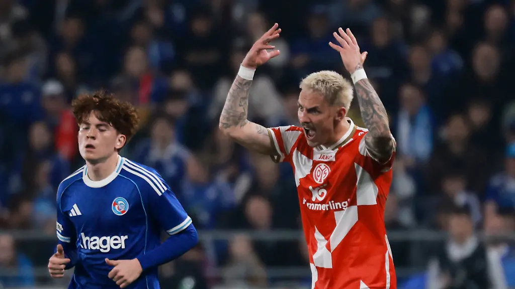 Soccer-Football-UEFA-Conference-League-Quarter-Final-Second-Leg-RC-Strasbourg-v-1-FSV-Mainz-05-Stade-de-la-Meinau-Strasbourg-France-April-16-2026-1