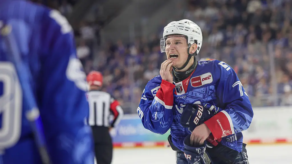17-04-2026-xhettx-Eishockey-Penny-DEL-1-2-Finale-Adler-Mannheim-Red-Bull-Muenchen-v-l