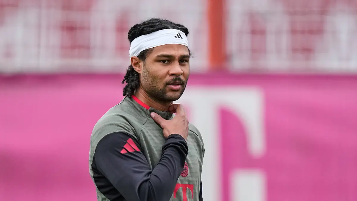 Bayern-s-Serge-Gnabry-is-pictured-during-a-training-session-ahead-of-the-Champions-League-quarterfinal-second-leg-soccer-match-between-Bayern-Munich-and-Real-Madrid-in-Munich-Germany-Tuesday-April-14-2026