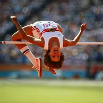 Olympische-Spiele-1984-in-Los-Angeles-Ulrike-Meyfarth-gewinnt-ihre-2-Olympische-Goldmedaille-Ulrike-Meyfarth-gewinnt-zum-2