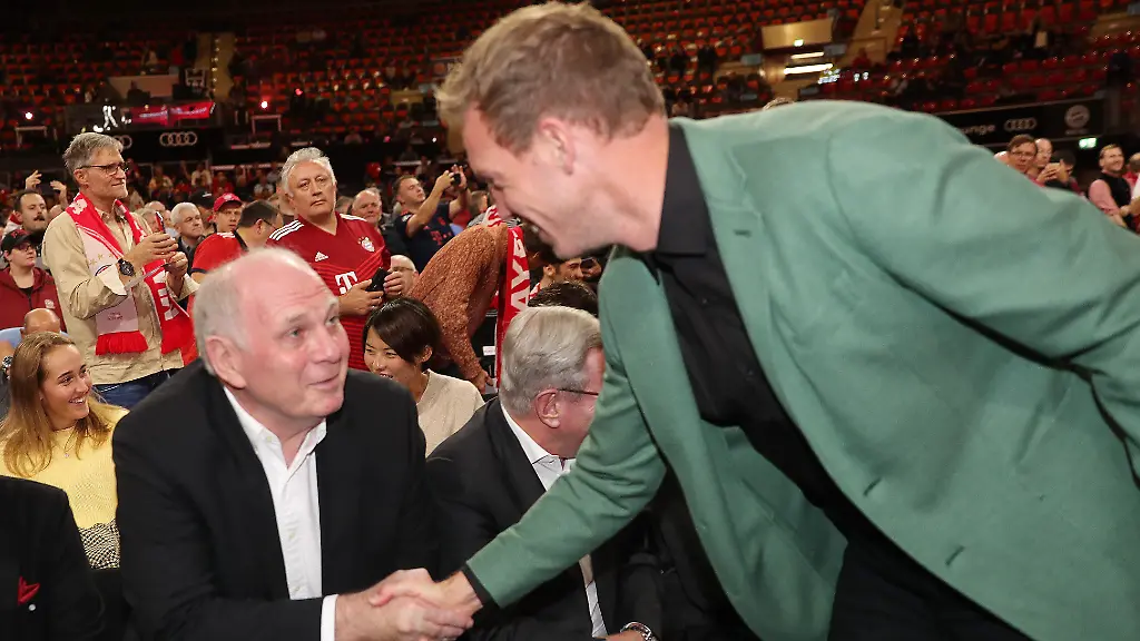 Julian-Nagelsmann-begruesst-Uli-Hoeness