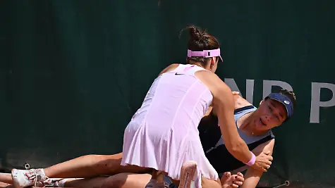 2026-French-Open-Roland-Garros-Day-6-PARIS-FRANCE-MAY-29-Zeynep-Sonmez-R-of-Turkiye-injures-during-the-women-s-doubles-second-round-match-on-day-six-of-the-2026-French-Open-at-Roland-Garros-in-Paris-France-on-May-29-2026-Mustafa-Yalcin-Anadolu-Paris-France-Editorial-use-only-Please-get-in-touch-for-any-other-usage