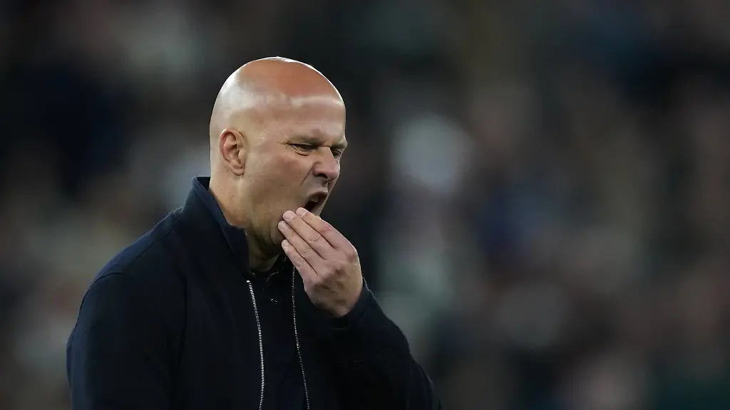 Liverpool-s-manager-Arne-Slot-leaves-the-field-after-the-English-Premier-League-soccer-match-between-Aston-Villa-and-Liverpool-in-Birmingham-England-Friday-May-15-2026