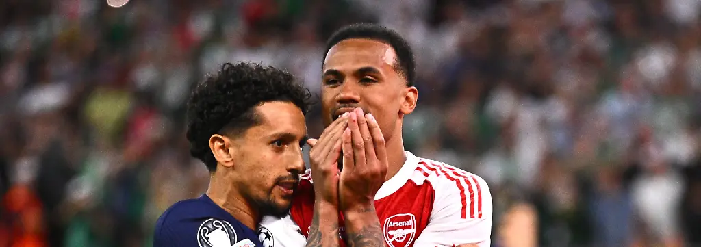 30-05-2026-Ungarn-Budapest-Fussball-Maenner-Champions-League-Paris-Saint-Germain-PSG-FC-Arsenal-Finale-Puskas-Arena-Gabriel-r-FC-Arsenal-wird-nach-seinem-verschossenen-Elfmeter-im-Elfmeterschiessen-von-Marquinhos-Paris-Saint-Germain-getroestet