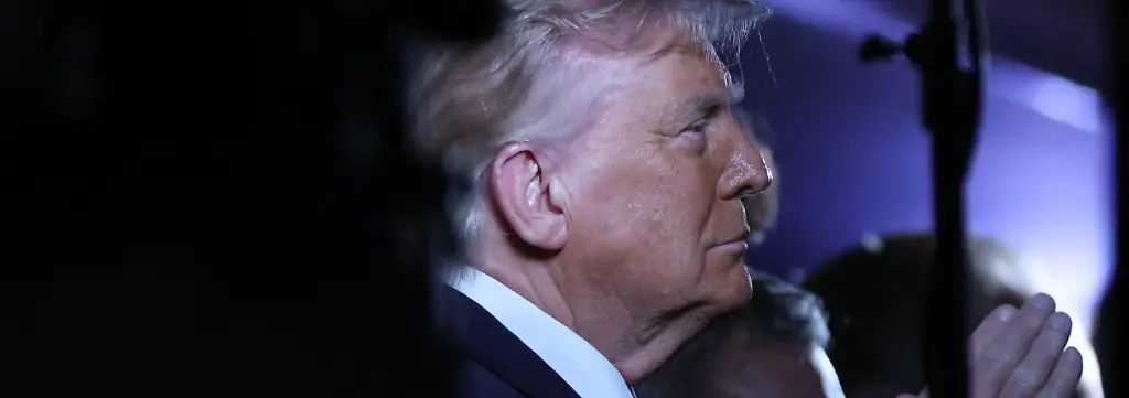 Jun-8-2026-New-York-New-York-USA-United-States-president-Donald-Trump-looks-on-before-game-three-of-the-2026-NBA-Finals-between-the-New-York-Knicks-and-the-San-Antonio-Spurs-at-Madison-Square-Garden
