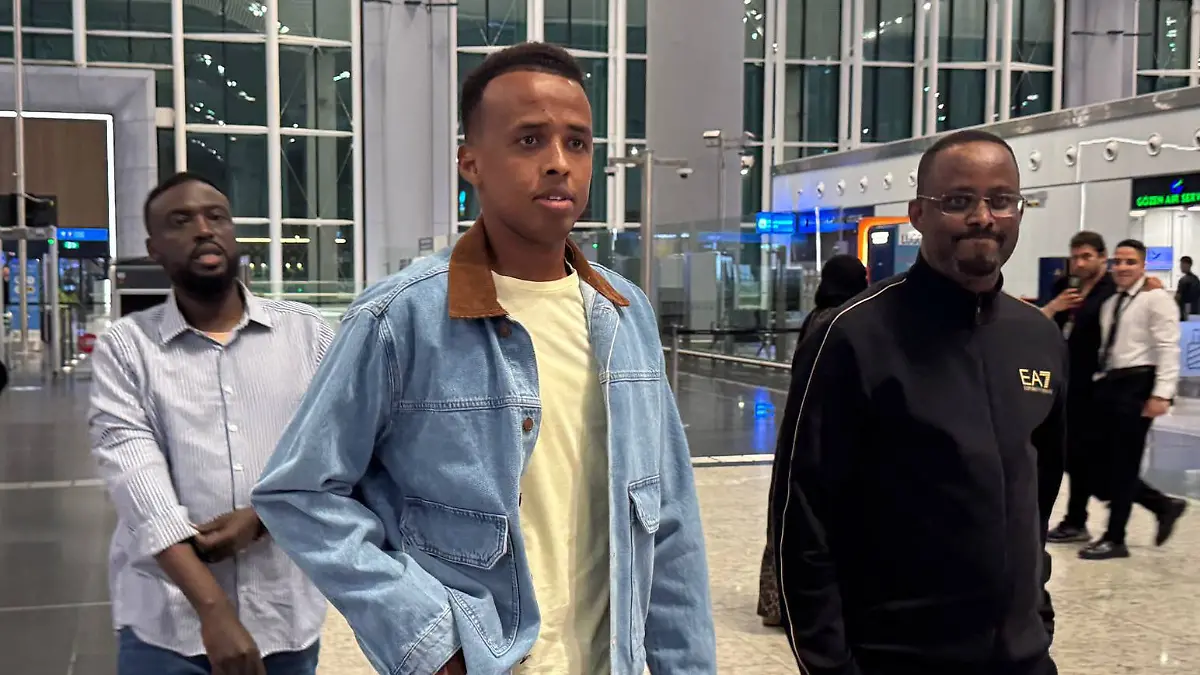 Somali-referee-Omar-Abdulkadir-Artan-returns-home-via-Istanbul-after-being-denied-US-entry-ISTANBUL-TURKIYE-JUNE-09-Somali-football-referee-Omar-Abdulkadir-Artan-arrives-at-Istanbul-Airport-to-return-to-his-country-after-being-denied-entry-to-the-United-States-on-June-09-2026-in-Istanbul-Turkiye-Gokhan-Yilmaz-Anadolu-Istanbul-Turkey-Editorial-use-only-Please-get-in-touch-for-any-other-usage