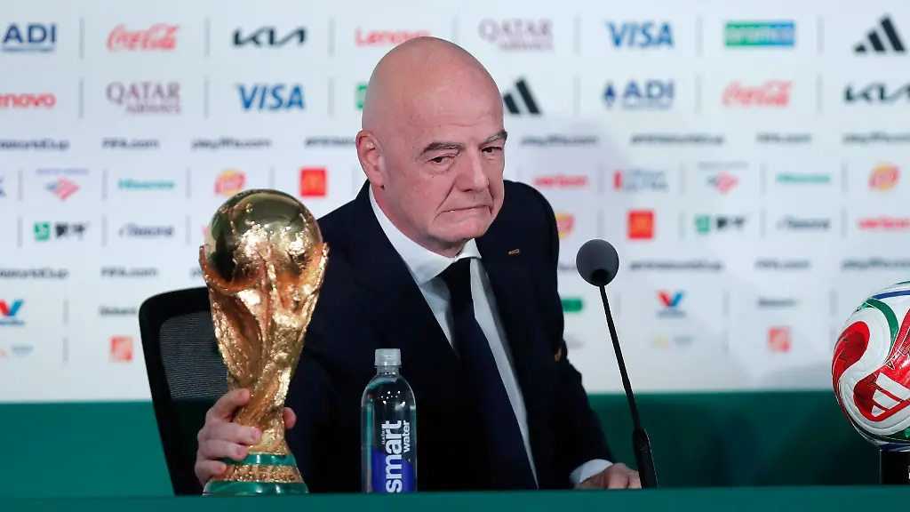 Infantino-happy-to-see-Iran-at-the-World-Cup-despite-tensions-FIFA-President-Gianni-Infantino-attends-a-press-conference-PK-Pressekonferenz-on-the-eve-of-the-FIFA-World-Cup-WM-Weltmeisterschaft-Fussball-2026-opening-match-in-Mexico-City-Mexico-10-June-2026-The-FIFA-president-said-he-hopes-that-when-Iran-plays-there-will-be-a-positive-atmosphere-as-that-is-the-spirit-of-soccer