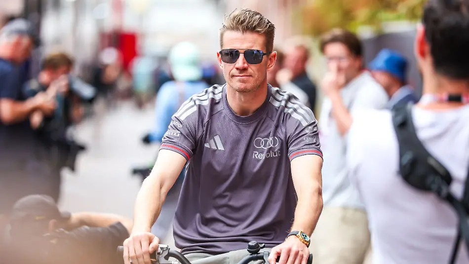 Nico-Huelkenberg-kann-beim-Fussball-einfach-nur-Fan-sein