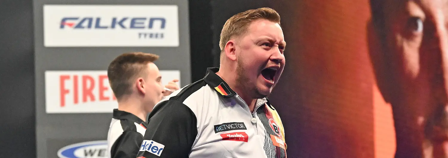 11-06-2026-xhbx-Dart-World-Cup-of-Darts-2025-v-l-Ricardo-Pietreczko-Deutschland-Martin-Schindler-Deutschland-jubeln-jubelt-nach-Spielende
