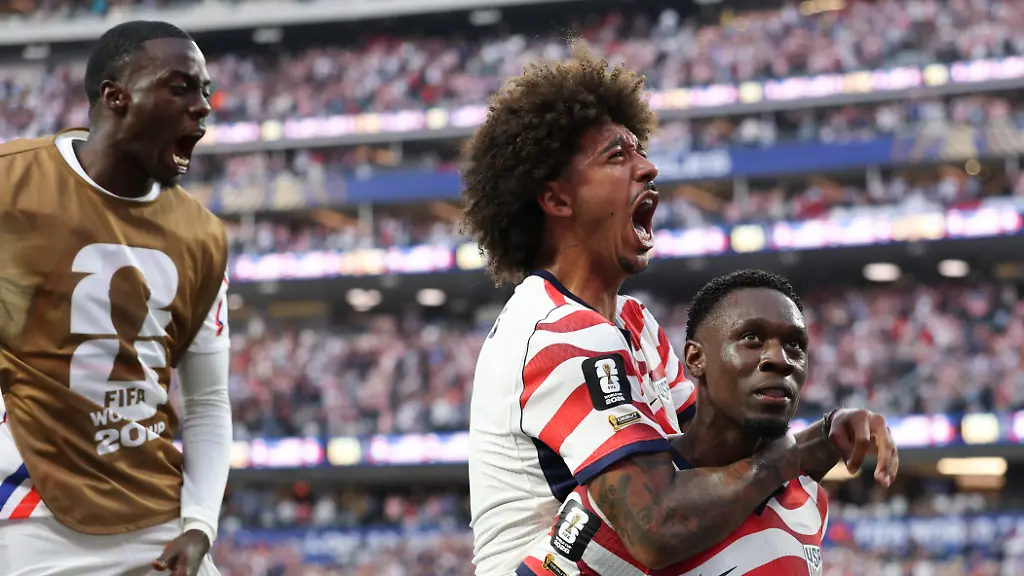 260613-LOS-ANGELES-June-13-2026-Xinhua-Folarin-Balogun-R-of-the-United-States-celebrates-scoring-his-second-goal-during-the-group-D-match-between-the-United-States-and-Paraguay-at-the-2026-FIFA-World-Cup-at-Los-Angeles-Stadium-in-Los-Angeles-the-United-States-June-12-2026