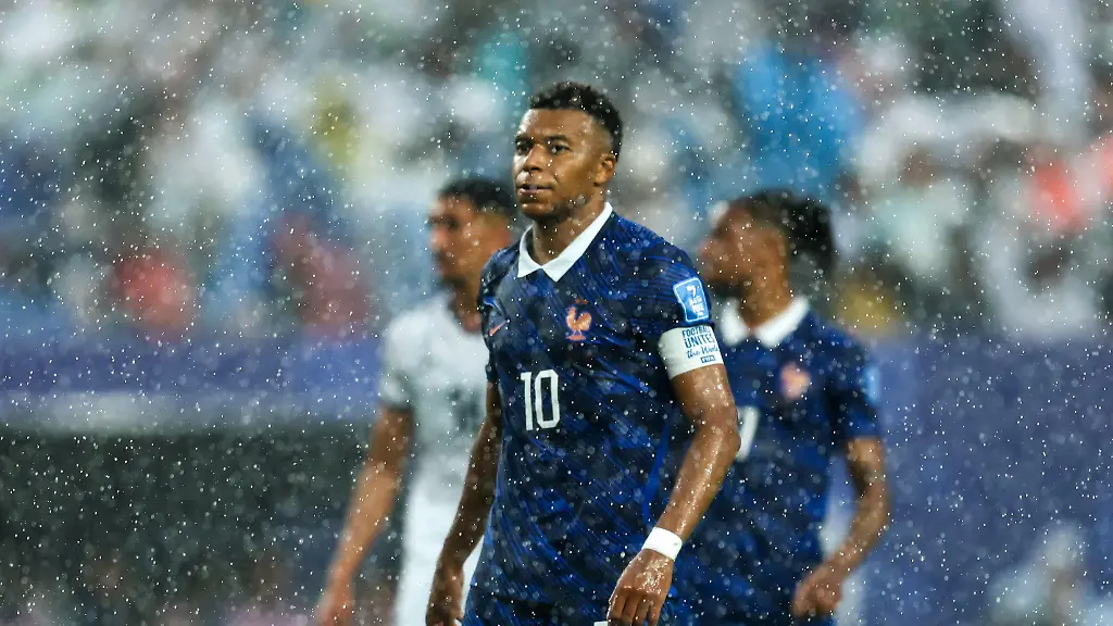 PHILADELPHIA-PENNSYLVANIA-JUNE-22-Kylian-Mbappe-10-The-FIFA-World-Cup-2026-Group-I-match-between-France-and-Iraq-at-Philadelphia-Stadium-was-suspended-at-halftime-due-to-severe-thunderstorms-and-lightning-in-the-area-on-June-22-2026-France-led-10-through-a-first-half-goal-by-Kylian-Mbappe-before-FIFA-halted-play-and-instructed-spectators-to-seek-shelter-inside-the-stadium-Under-local-safety-protocols-the-match-could-only-resume-after-a-prolonged-period-without-lightning-strikes-in-the-vicinity
