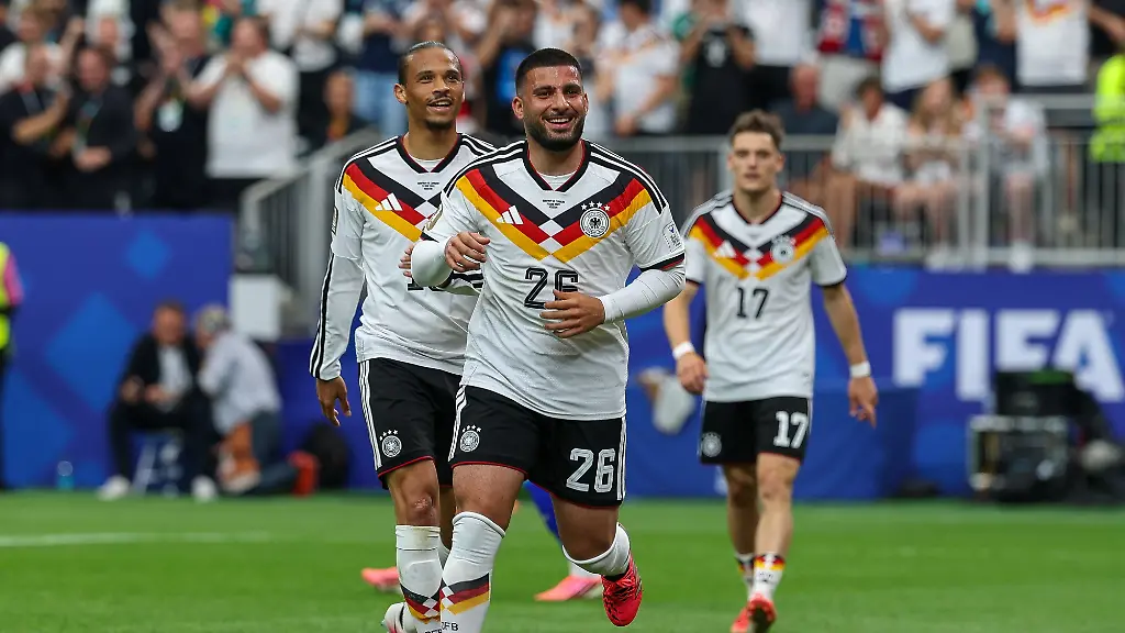 Torjubel-von-Leroy-Sane-19-Deutschland-Deniz-Undav-26-Deutschland-zum-6-1-Deutschland-vs-Curacao-Fussball-Weltmeisterschaft-2026-Gruppenphase-14-06