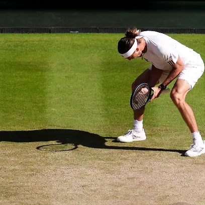 Wimbledon-2026-Day-Fourteen-All-England-Lawn-Tennis-and-Croquet-Club-Alexander-Zverev-of-Germany-celebrates-winning-the-opening-set-during-the-Gentlemen-s-Singles-Final-match-against-Jannik-Sinner-of-Italy-on-day-fourteen-of-the-2026-Wimbledon-Championships-at-the-All-England-Lawn-Tennis-and-Croquet-Club-London-Picture-date-Sunday-July-12-2026-Photo-credit-should-read-John-Walton-PA-Wire-RESTRICTIONS-Editorial-use-only-No-commercial-use-without-prior-written-consent-of-the-AELTC-Still-image-use-only-no-moving-images-to-emulate-broadcast-No-superimposing-or-removal-of-sponsor-ad-logos