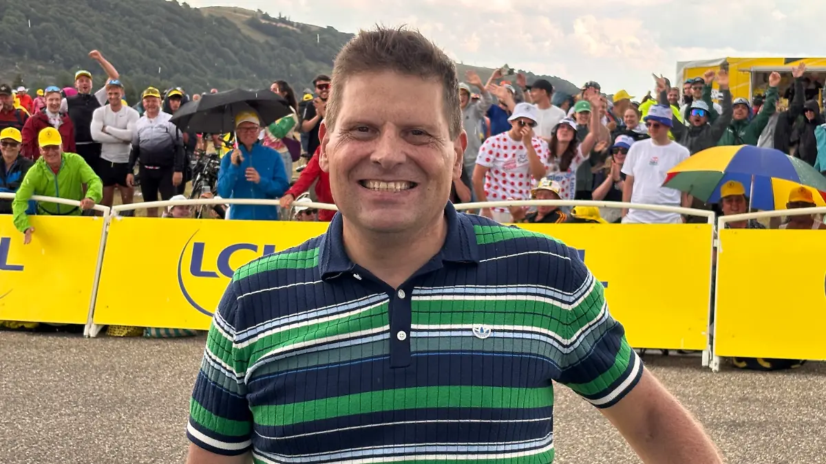 18-07-2026-Frankreich-Le-Markstein-Der-fruehere-Radprofi-Jan-Ullrich-auf-der-14-Etappe-der-Tour-de-France-im-Zielort-Le-Markstein