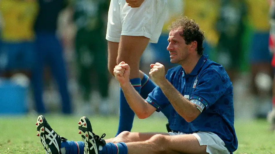 Brazil-V-Italy-1994-FIFA-World-Cup-WM-Weltmeisterschaft-Fussball-Final-Franco-Baresi-of-Italy-Reacts-After-Italy-score-Penalty-during-the-penalty-shoot-out-of-1994-FIFA-World-Cup-Final-match-between-Brazil-and-Italy-at-Rose-Bowl-In-Pasadena-on-July-17-1994-in-California-United-States