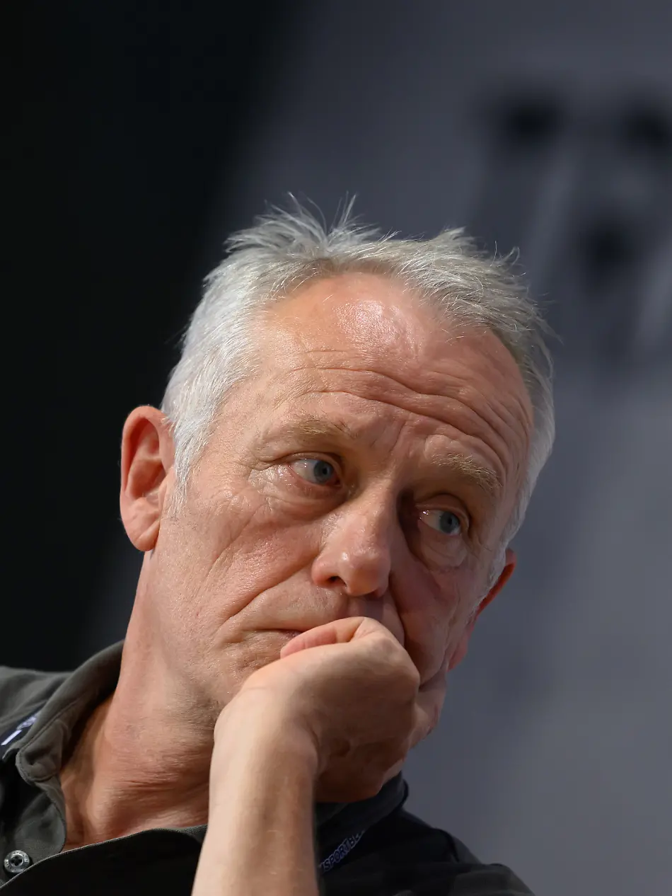 Fussball-Internationaler-Trainerkongress-Christian-Streich-zuletzt-Cheftrainer-des-SC-Freiburg-spricht-auf-einer-Podiumsdiskussion