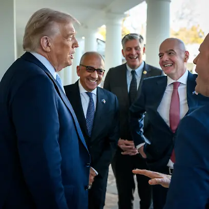 President-Donald-Trump-speaks-with-Andrew-Giuliani-FIFA-President-Gianni-Infantino-FIFA-senior-adviser-Carlos-Cordeiro-and-Rep-Darin-LaHood-R-IL-outside-of-the-Oval-Office-after-meeting-with-the-White-House-Task-Force-on-the-2026-FIFA-World-Cup-Monday-November-17-2025